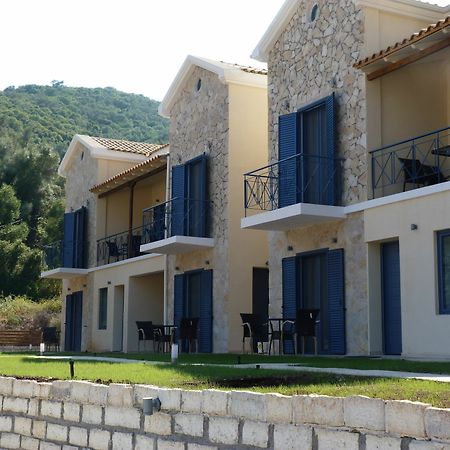 Ilianthos Apartments & Studios Mikros Gialos Exterior foto